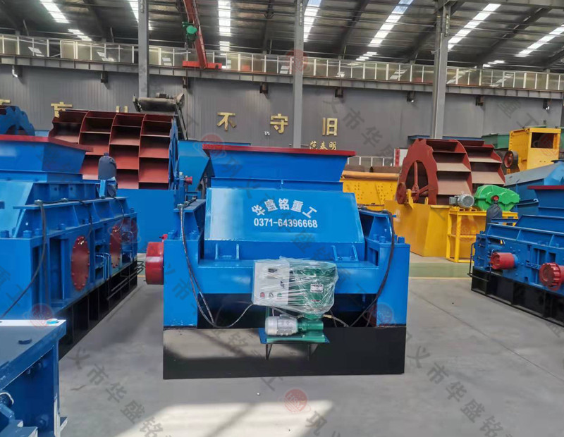 礦石破碎哪種設備好?河卵石制砂機廠家